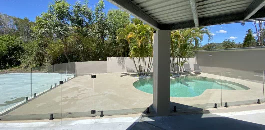 Frameless Pool Fence Image